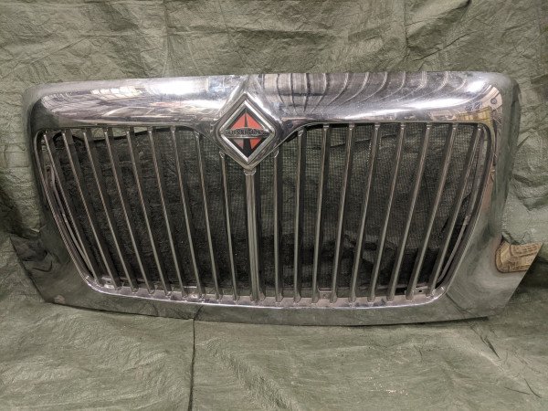 4300 Grille