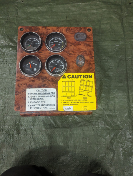 T600 Dash Cluster