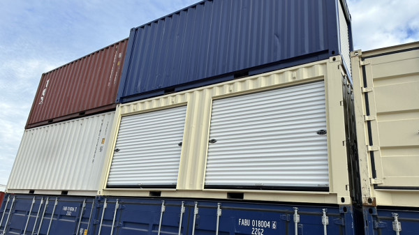 2023 CIMC 20ft - 2 Side Roll up Doors